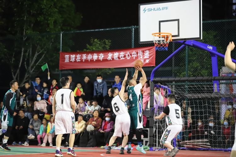 兹曼成